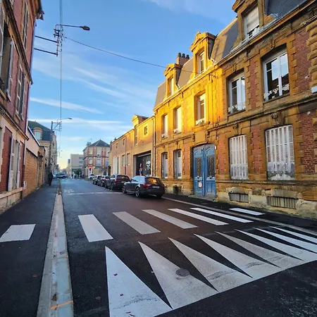 Apartment Studio Delvincourt - Rue Calme Dans Centre - Parking Gratuit A Proximite *