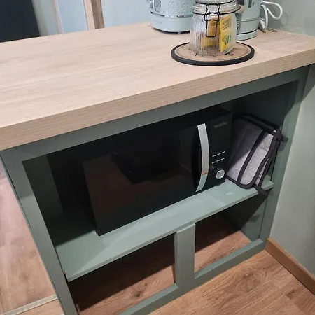 Delvincourt - Rue Calme Dans Centre - Parking Gratuit A Proximite Lejlighed