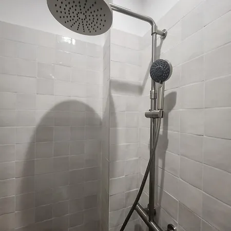 Delvincourt - Rue Calme Dans Centre - Parking Gratuit A Proximite *