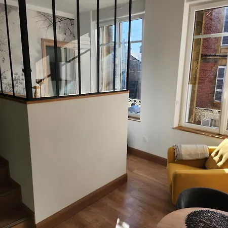 Studio Delvincourt - Rue Calme Dans Centre - Parking Gratuit A Proximite