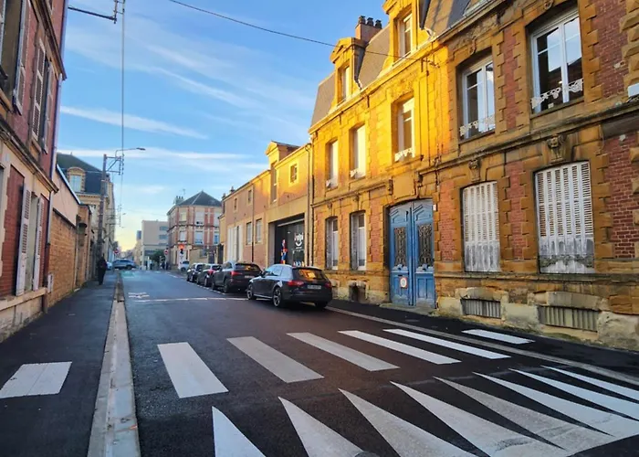 Apartamento Delvincourt - Rue Calme Centre - Parking Gratuit - Proche Gare *