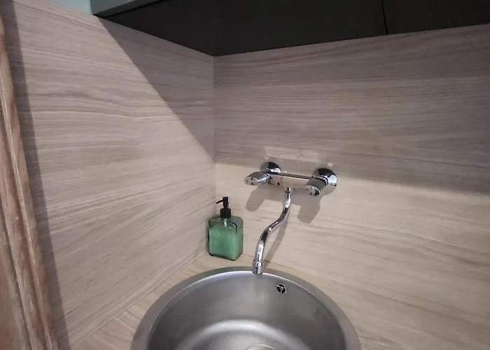 Delvincourt - Rue Calme Dans Centre - Parking Gratuit A Proximite Apartment *